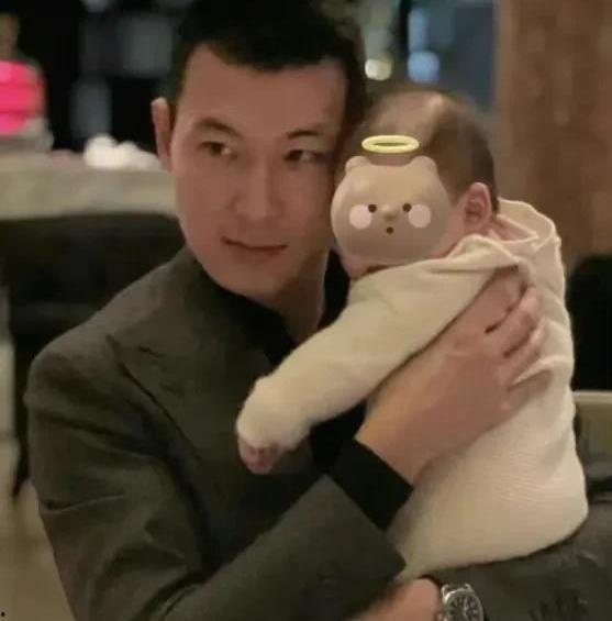 娱乐圈吃瓜猪头是谁,揭秘神秘“猪头”背后的真实身份