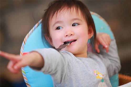 娱乐吃瓜酱遇到熊孩子,娱乐吃瓜酱遭遇惊魂一幕